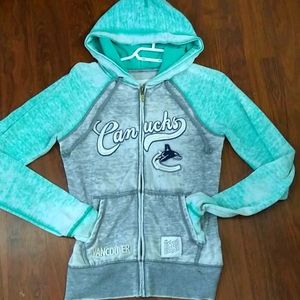 Vintage Vancouver Canucks sweater